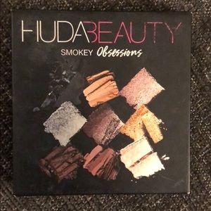 Huda Beauty Smokey Obessions